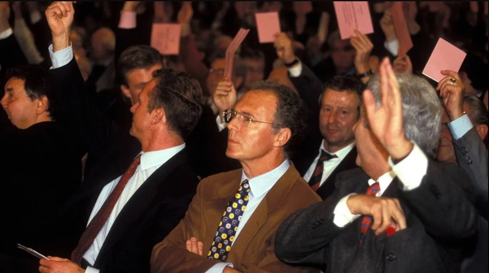 Vào mùa Thu 1994, Franz Beckenbauer được bầu làm Chủ tịch Bayern và lãnh đạo đội bóng đến tháng 11/2009. (Nguồn: FcBayern)