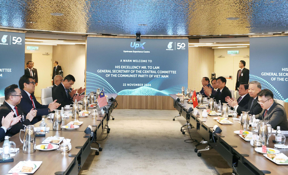 Tổng Bí thư Tô Lâm thăm và làm việc với Tập đoàn Petronas tại Kuala Lumpur, Malaysia. (Ảnh: Thống Nhất/TTXVN)