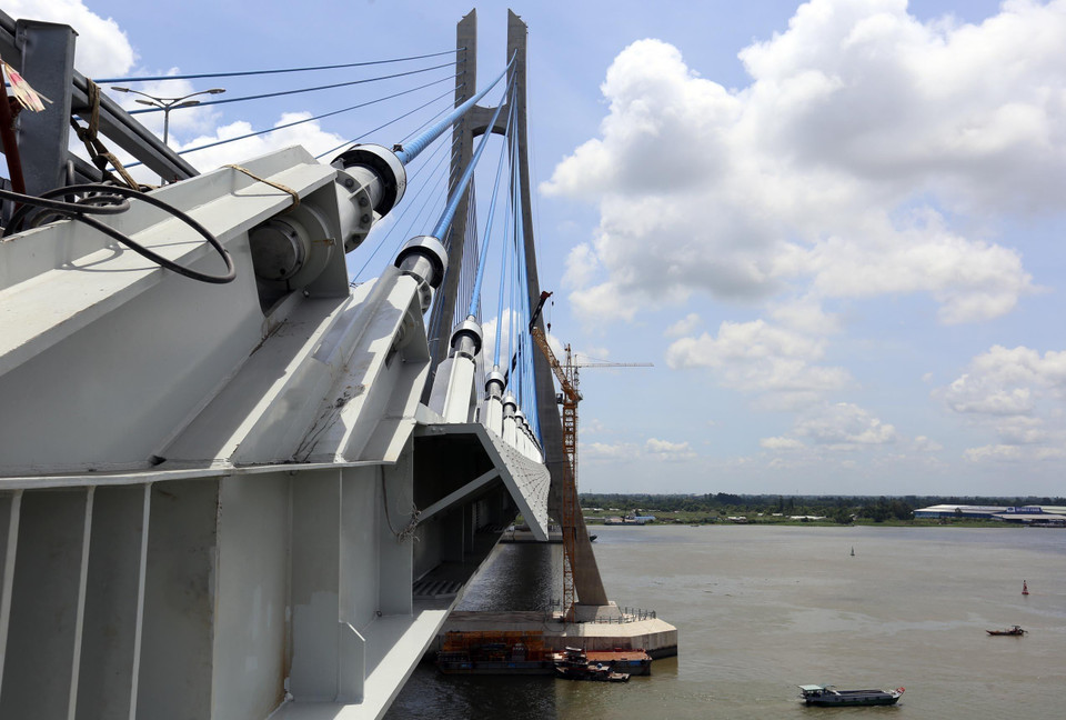 Đây cũng là cầu dây văng dầm thép có nhịp dài, hiện đại nhất vùng đồng bằng sông Cửu Long. (Ảnh: Huy Hùng/TTXVN)