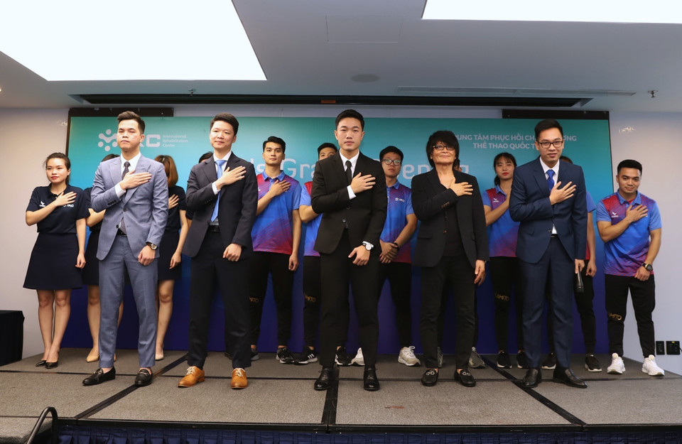 Lễ ra mắt Trung tâm phục hồi chấn thương thể thao quốc tế IRC. (Ảnh: Thành Đạt/TTXVN)