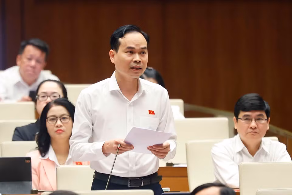 Đại biểu Quốc hội TP Đà Nẵng Nguyễn Duy Minh phát biểu ý kiến. (Ảnh: Doãn Tấn/TTXVN)