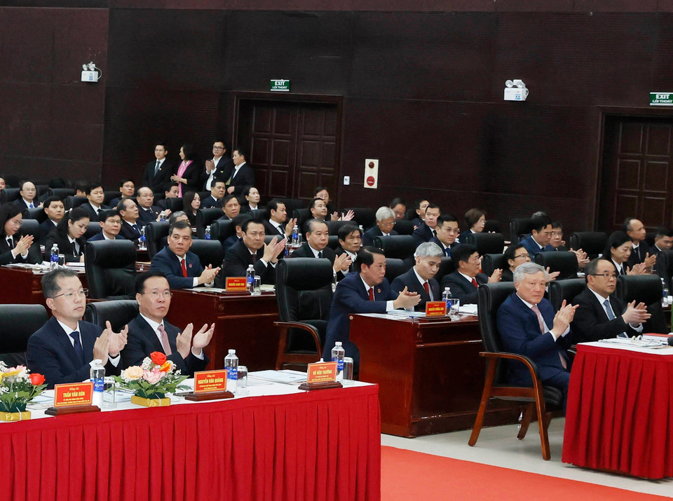 Chủ tịch nước Võ Văn Thưởng và các đại biểu dự Hội nghị triển khai nhiệm vụ năm 2024 của Tòa án Nhân dân Tối cao. (Ảnh: Thống Nhất/TTXVN)