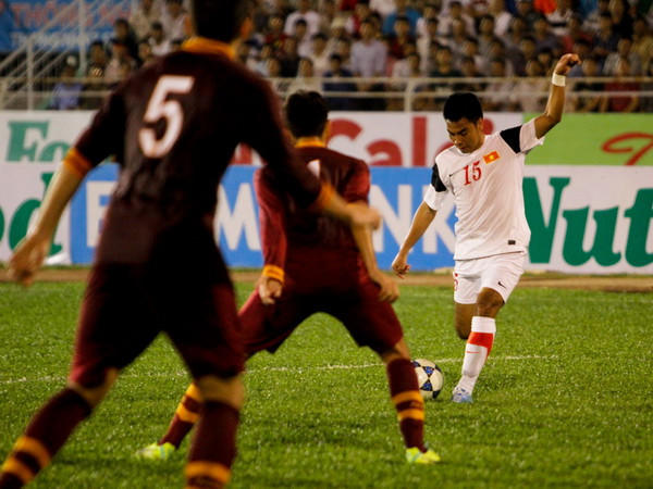 Đỗ Huy chơi khá hay bên cánh trái. (Ảnh: Minh Chiến/Vietnam+)