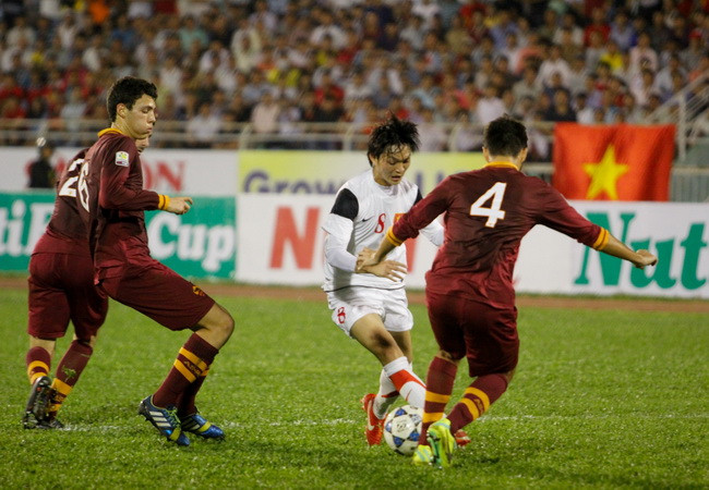 Tuấn Anh làm khán giả ồ lên kinh ngạc vì các pha xử lý kĩ thuật. (Ảnh: Minh Chiến/Vietnam+)