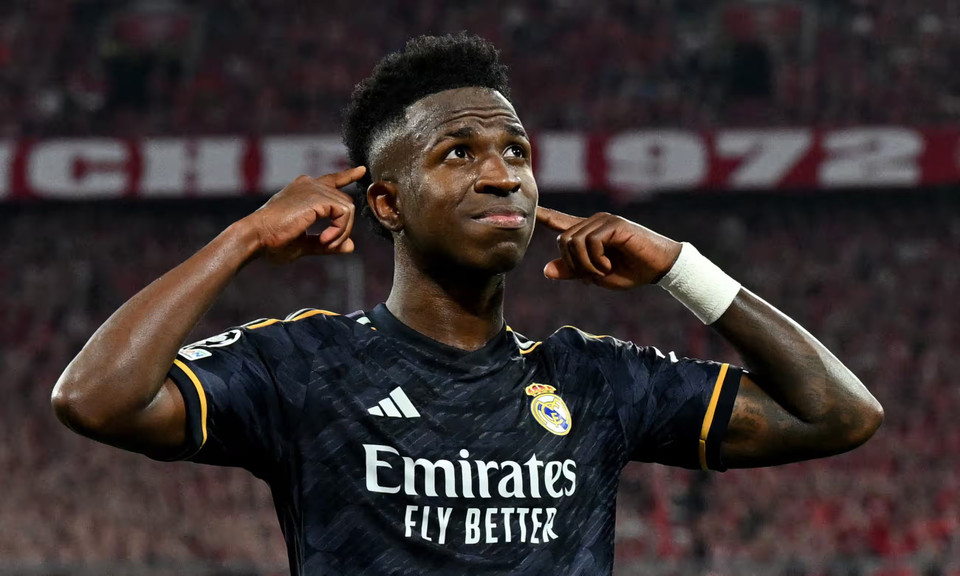 Bàn thắng gỡ hòa 2-2 của Vinicius sẽ khiến cho trận lượt về trở nên kịch tính hơn bao giờ hết. (Nguồn: Getty Images)