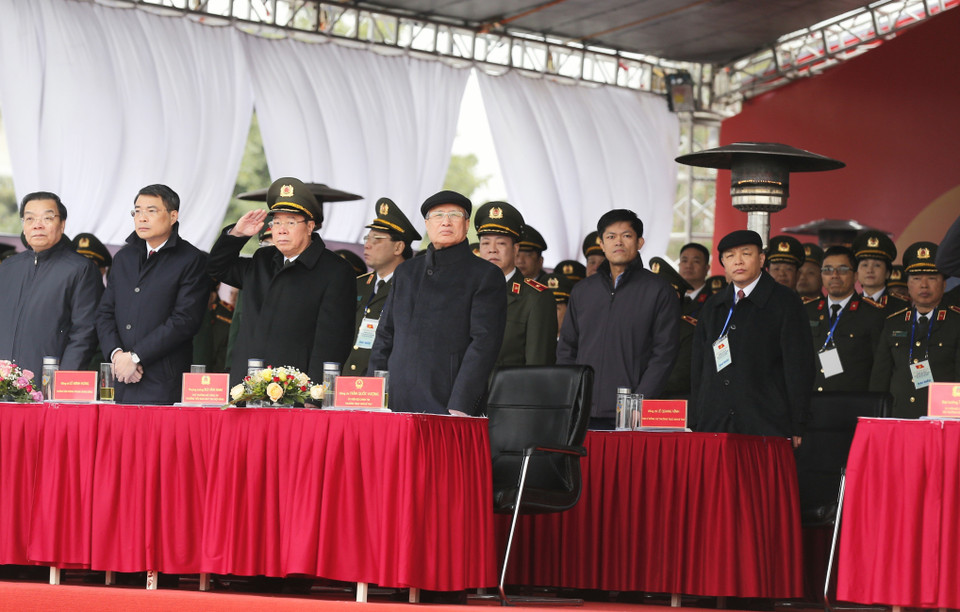 Ông Trần Quốc Vượng, Ủy viên Bộ Chính trị, Thường trực Ban Bí thư và các đại biểu dự Lễ xuất quân. (Ảnh: Doãn Tấn/TTXVN)