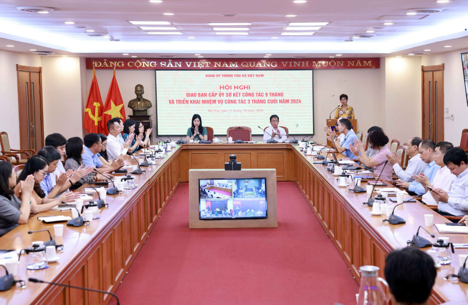 Hội nghị giao ban cấp ủy sơ kết công tác 9 tháng và triển khai nhiệm vụ 3 tháng cuối năm 2024 của Đảng ủy TTXVN. (Ảnh: An Đăng/TTXVN)