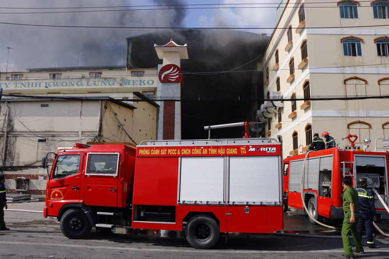Được biết khu nhà xưởng của Công ty Kwong Lung – Meko - nơi xảy ra cháy có diện tích hơn 17.000 m2 với hơn 1.300 công nhân. (Ảnh: Thanh Liêm/TTXVN)