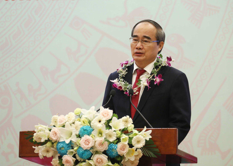 Giáo sư, tiến sỹ Nguyễn Thiện Nhân, nguyên Ủy viên Bộ Chính trị, nguyên Chủ tịch Ủy ban Trung ương Mặt trận Tổ quốc Việt Nam, nguyên Bí thư Thành ủy thành phố Hồ Chí Minh, nguyên Phó Thủ tướng Chính phủ phát biểu tại buổi lễ. (Ảnh: An Đăng/TTXVN)