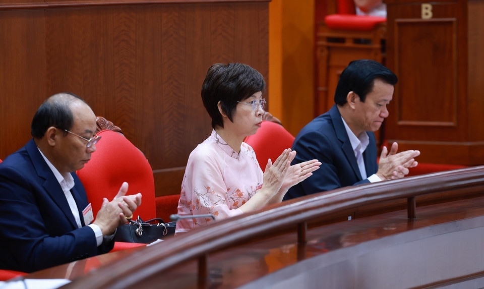 Các đại biểu tham dự khai mạc Hội nghị lần thứ 10 Ban Chấp hành Trung ương Đảng Cộng sản Việt Nam khóa XIII. (Ảnh: Dương Giang/TTXVN)