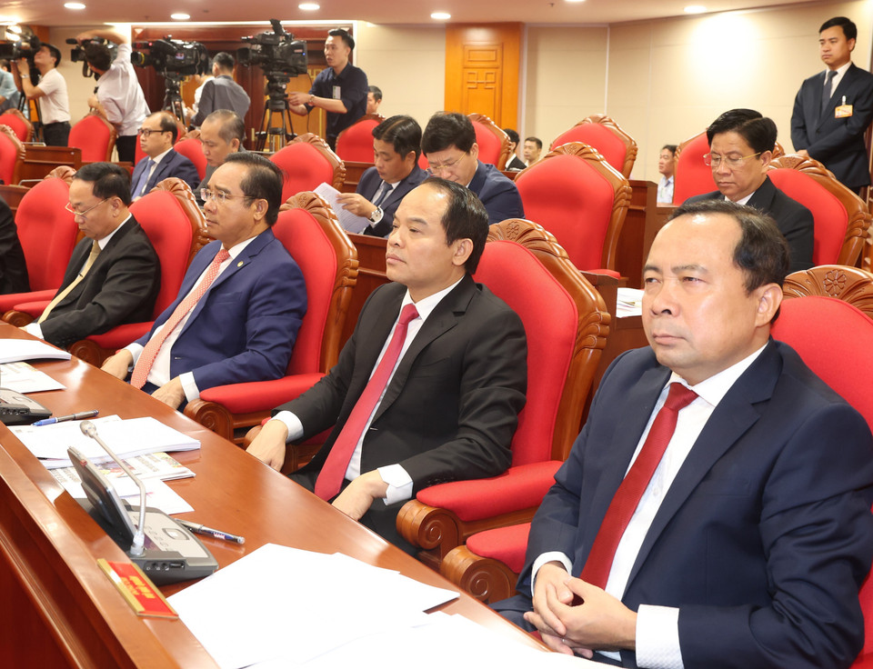 Các đại biểu tham dự khai mạc Hội nghị lần thứ 10 Ban Chấp hành Trung ương Đảng Cộng sản Việt Nam khóa XIII. (Ảnh: Trí Dũng/TTXVN)