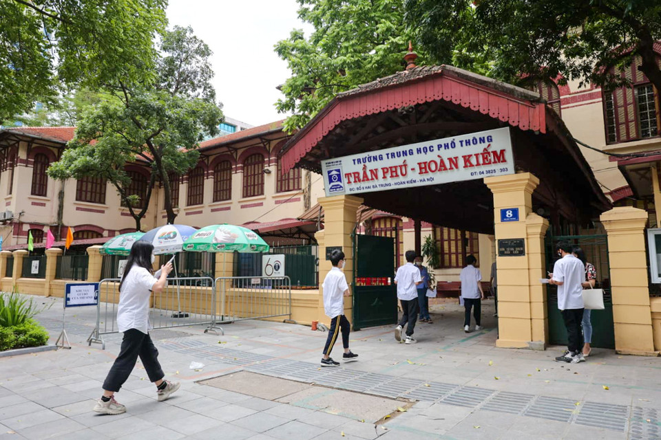 Tại điểm trường THPT Trần Phú hôm nay có 528 thí sinh tham dự, trong đó 22 phòng thi và 2 phòng dự phòng, 83 cán bộ coi thi. (Ảnh: PV/Vietnam+) 