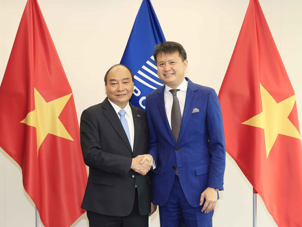 Chủ tịch nước Nguyễn Xuân Phúc với Tổng giám đốc Tổ chức Sở hữu trí tuệ thế giới (WIPO) Daren Tang. (Ảnh: Thống Nhất/TTXVN)