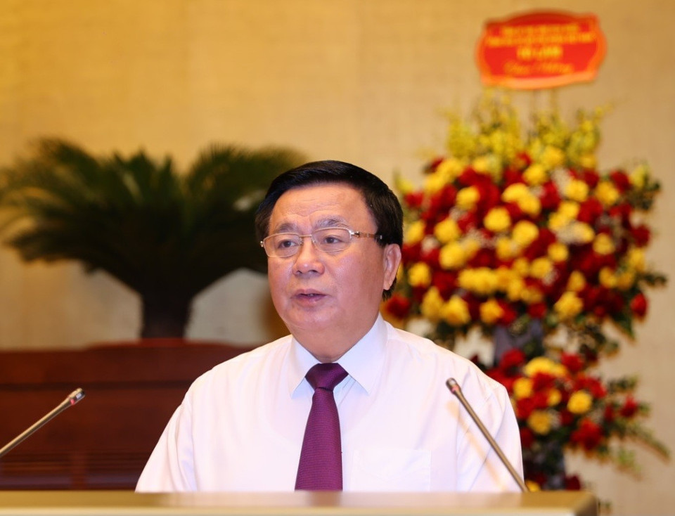 Giáo sư, tiến sỹ Nguyễn Xuân Thắng, Ủy viên Bộ Chính trị, Giám đốc Học viện Chính trị quốc gia Hồ Chí Minh, Chủ tịch Hội đồng Lý luận Trung ương phát biểu khai mạc và đề dẫn Hội thảo. (Ảnh: Văn Điệp/TTXVN)