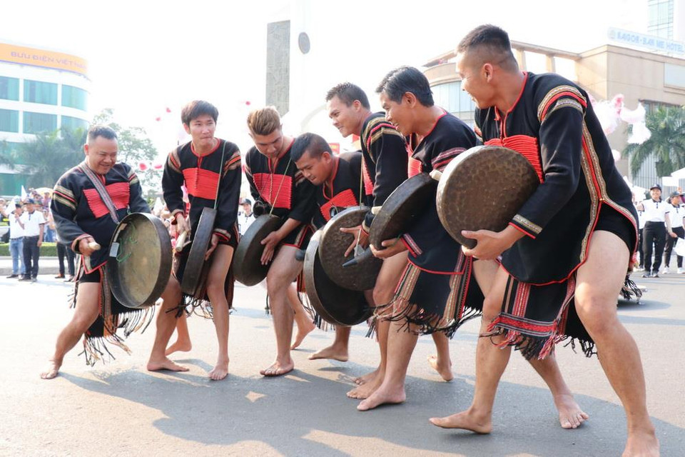 Tiết mục biểu diễn trong Lễ hội đường phố. (Ảnh: Tuấn Anh/TTXVN)