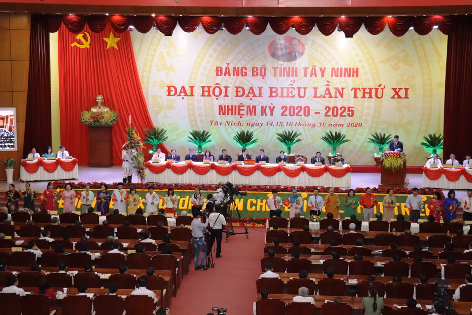 Quang cảnh buổi khai mạc Đại hội Đại hội đại biểu Đảng bộ tỉnh Tây Ninh lần thứ XI, nhiệm kỳ 2020-2025. (Ảnh: Lê Đức Hoảnh/TTXVN)