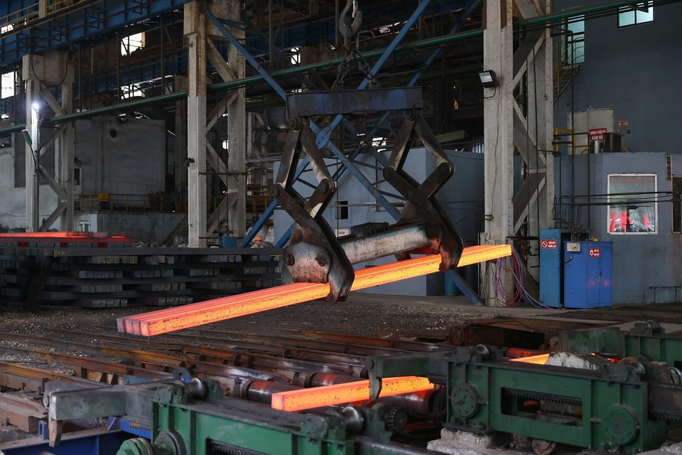 Phân xưởng luyện thép của Nhà máy Gang thép Cao Bằng. (Ảnh: Dương Giang/TTXVN)