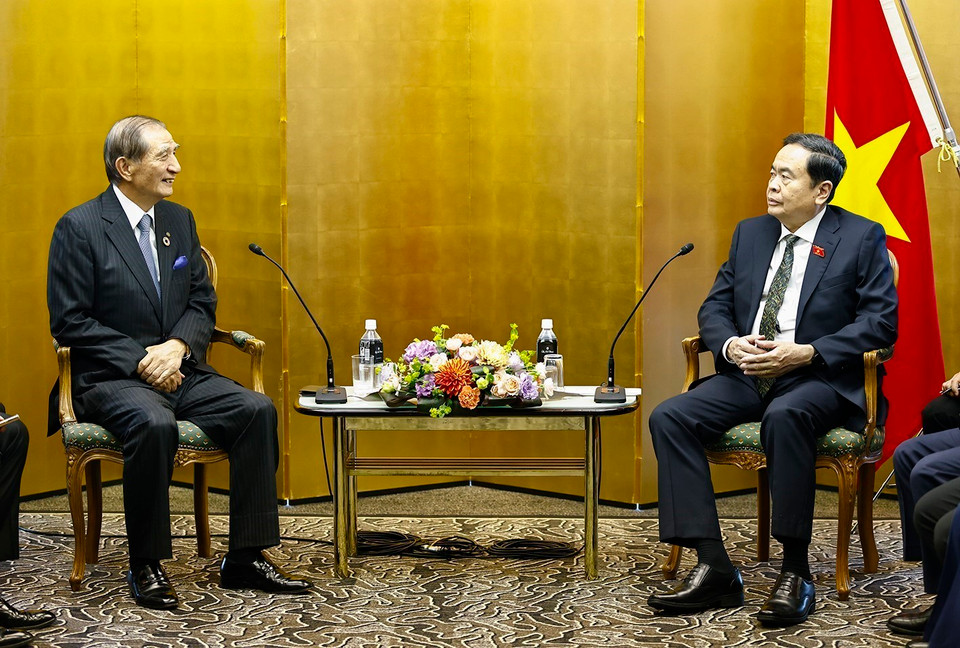 Chủ tịch Quốc hội Trần Thanh Mẫn tiếp Chủ tịch Hội đồng quản trị Tập đoàn Tokyu. (Ảnh: Doãn Tấn/TTXVN)