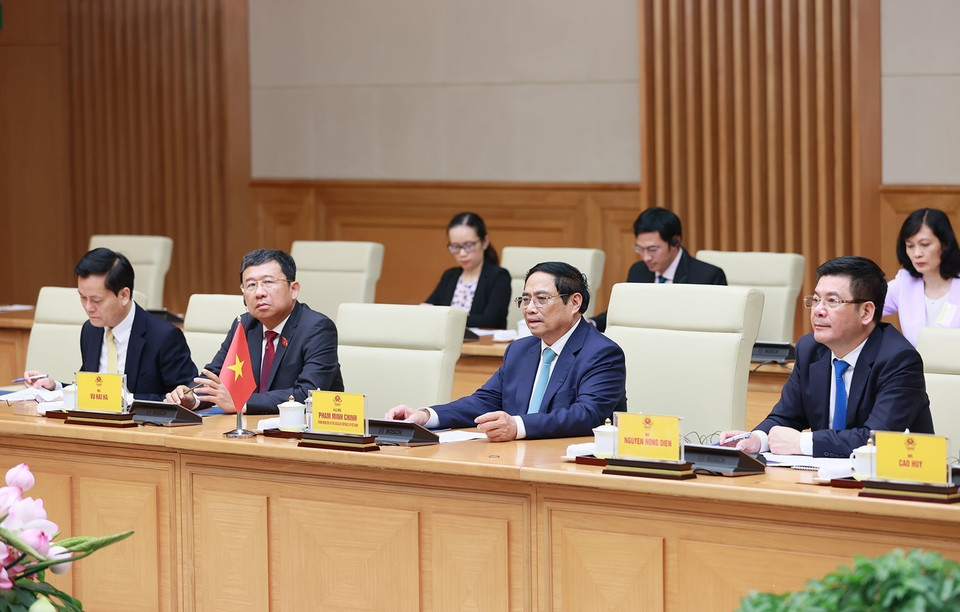 Thủ tướng Phạm Minh Chính phát biểu tại buổi tiếp Chủ tịch Quốc hội Bờ Biển Ngà Adama Bictogo. (Ảnh: Dương Giang/TTXVN)