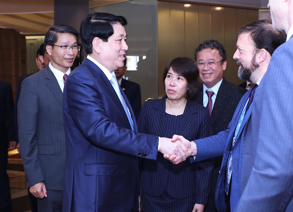 Chủ tịch nước Lương Cường với các đại biểu. (Ảnh: Lâm Khánh/TTXVN)