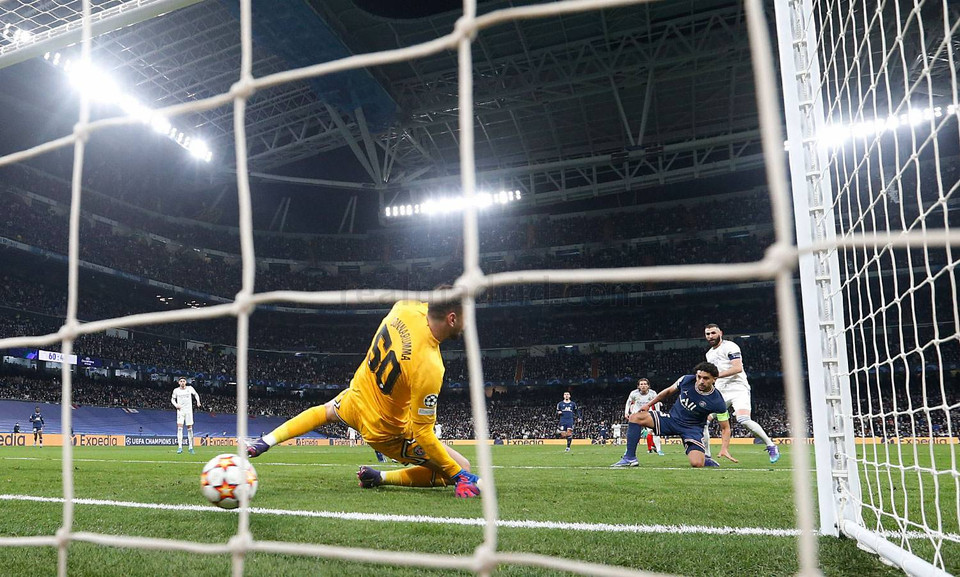 ...giúp Real dẫn 2-1, qua đó cân bằng tỷ số 2-2 sau hai lượt trận. (Nguồn: realmadrid)