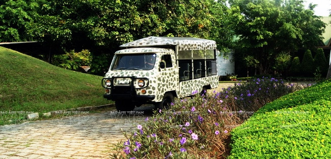 Khu du lịch sinh thái này nằm trên tuyến quốc lộ 20 nối hai trung tâm du lịch Thành phố Hồ Chí Minh và Đà Lạt, ở Km 152 thuộc khu phố 1, thị trấn Madagui, huyện Đạ Huoai, Lâm Đồng. (Nguồn: Nguyễn Vũ Thành Đạt/Báo ảnh Việt Nam)