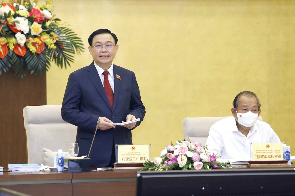 Chủ tịch Quốc hội Vương Đình Huệ phát biểu khai mạc Phiên họp thứ 7, Hội đồng Bầu cử quốc gia. (Ảnh: Doãn Tấn/TTXVN)