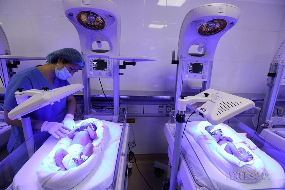 Trải qua hơn 40 năm xây dựng và phát triển, Bệnh viện Phụ sản Hà Nội luôn hoàn thành xuất sắc nhiệm vụ được giao. Đây là bệnh viện chuyên khoa hạng I của thành phố ở lĩnh vực Sản phụ khoa và Kế hoạch hóa gia đình, một trong 6 cơ sở khám và điều trị sản phụ khoa tốt nhất trong cả nước hiện nay. (Ảnh: Minh Quyết/TTXVN)