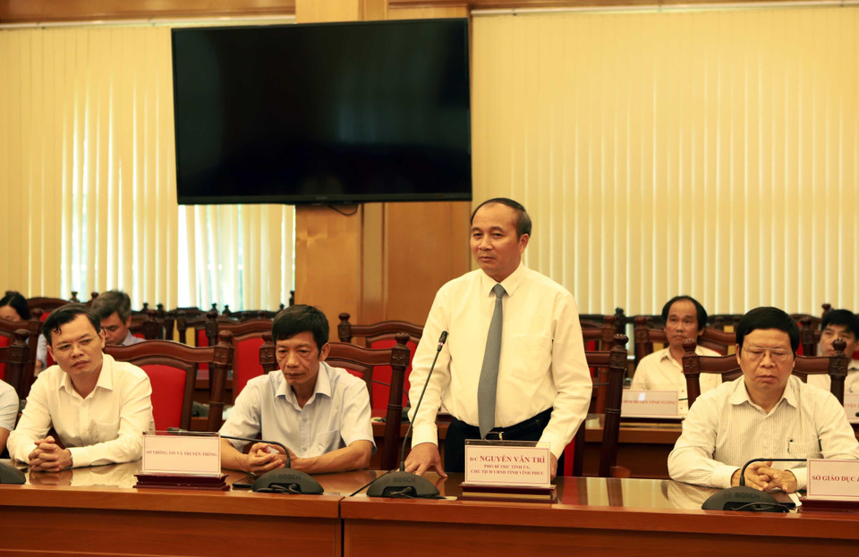 Ông Nguyễn Văn Trì, Phó Bí thư Tỉnh ủy, Chủ tịch UBND tỉnh Vĩnh Phúc phát biểu tại lễ ký. (Ảnh: Hoàng Hùng/TTXVN)