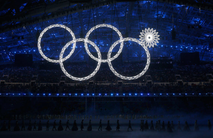 Biểu tượng của Olympic không trọn vẹn với một vòng tròn bị co vào. (Ảnh: Reuters)