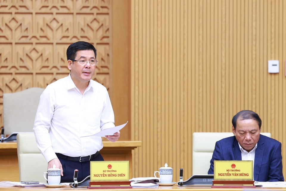 Bộ trưởng Bộ Công Thương Nguyễn Hồng Diên phát biểu. (Ảnh: Dương Giang/TTXVN)