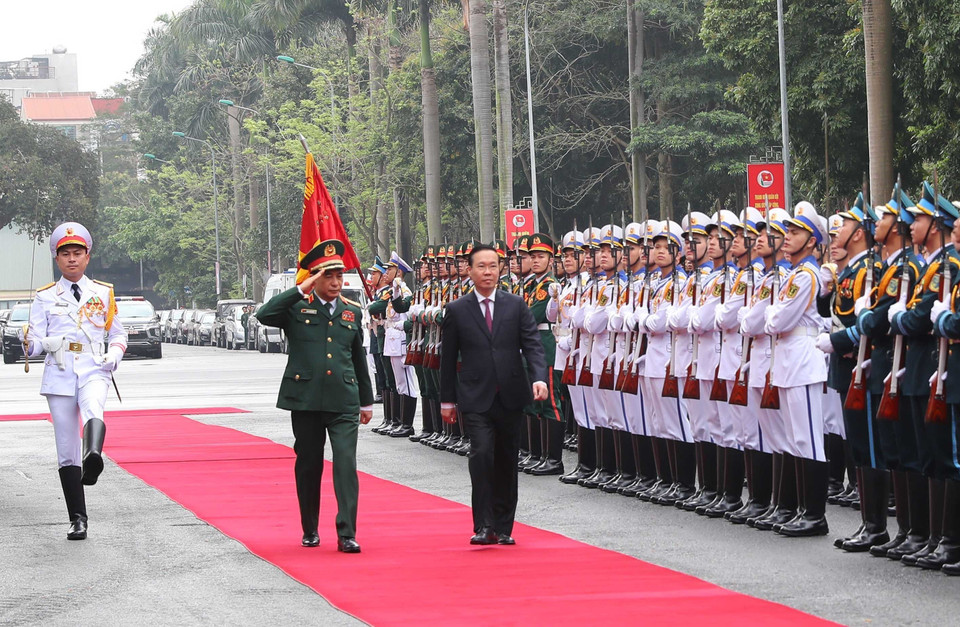 Chủ tịch nước Võ Văn Thưởng đến dự lễ tuyên dương. (Ảnh: Trọng Đức/TTXVN)
