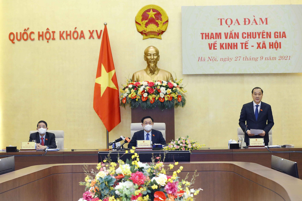 Chủ nhiệm Ủy ban Kinh tế của Quốc hội Vũ Hồng Thanh phát biểu. (Ảnh: Doãn Tấn/TTXVN)