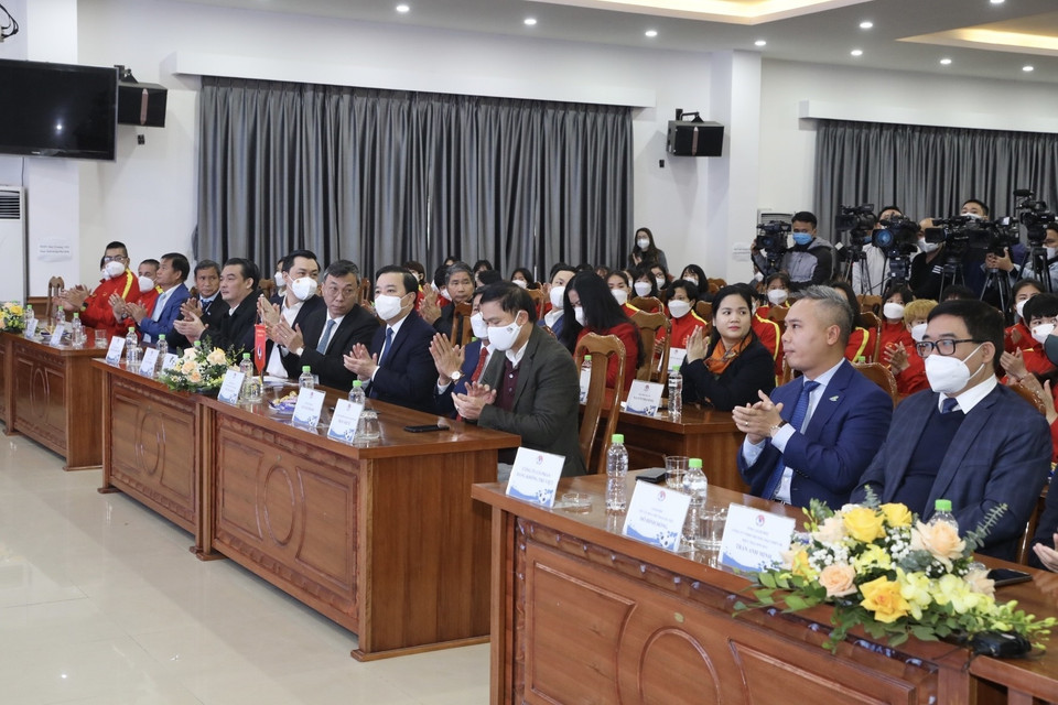 Đại biểu tham dự Lễ mừng công. (Ảnh: Minh Quyết/TTXVN)