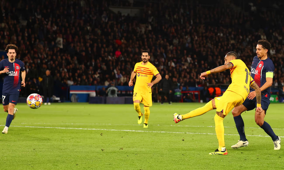 Trên sân Công viên các Hoàng tử, Barcelona có bàn thắng mở tỷ số 1-0 ở phút 37 của Raphinha. (Nguồn: Getty Images)