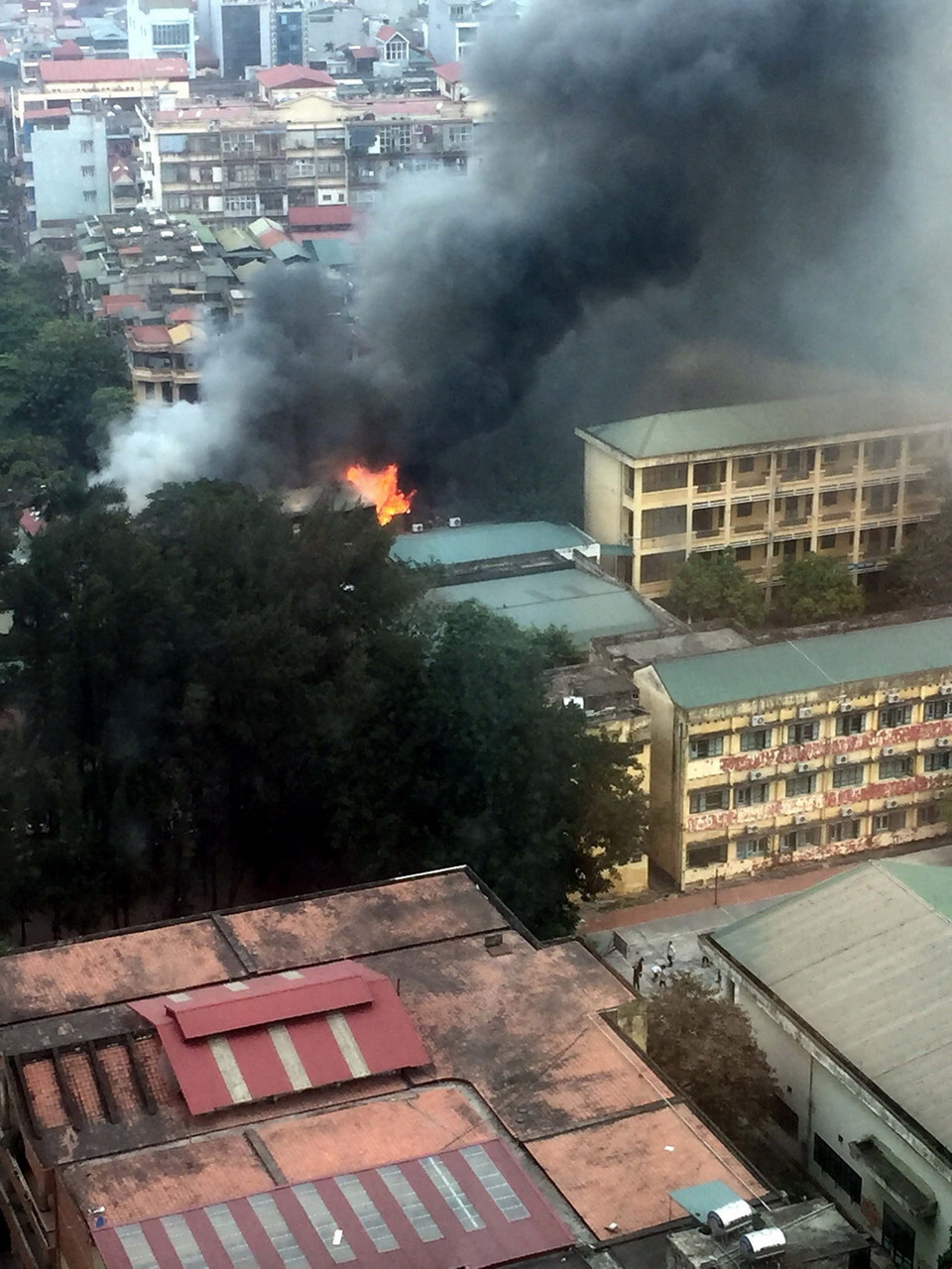 Hiện trường vụ cháy. (Ảnh: Nguyễn Văn Cảnh/TTXVN)