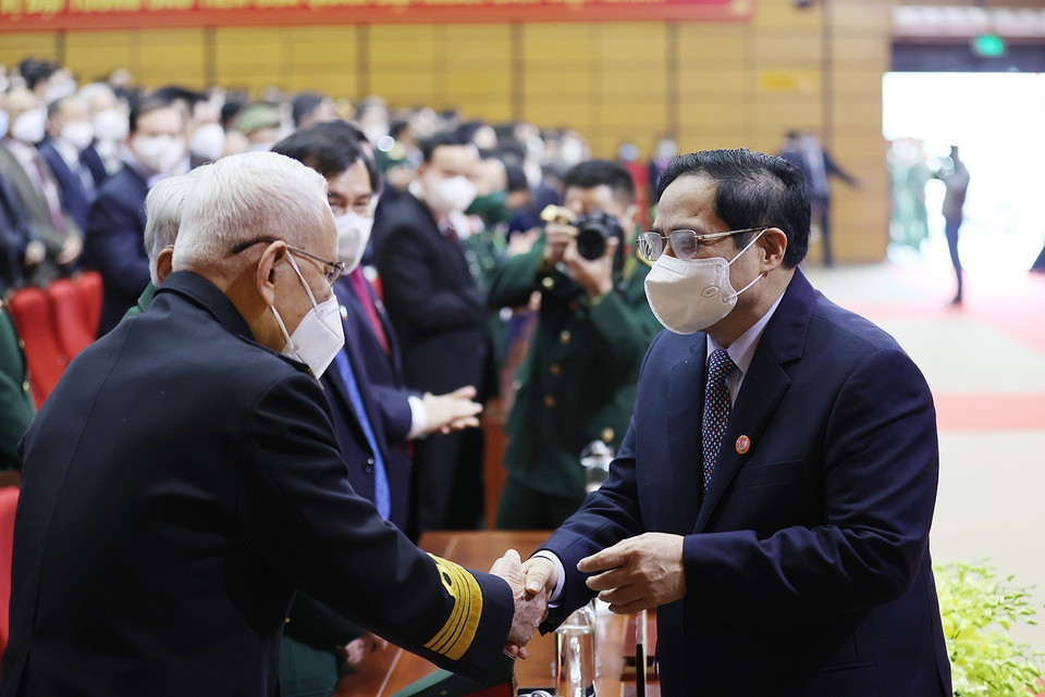 Thủ tướng Phạm Minh Chính với các đại biểu tham dự buổi lễ. (Ảnh: Dương Giang/TTXVN)