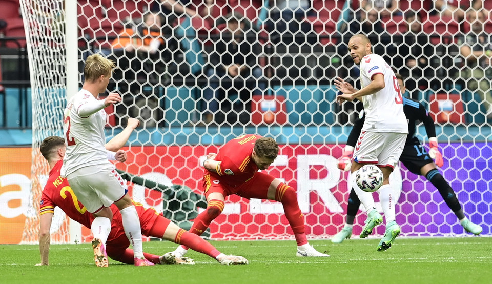 Tuy nhiên, Đan Mạch mới là những người tạo nên sự khác biệt trong cuộc chạm trán này.