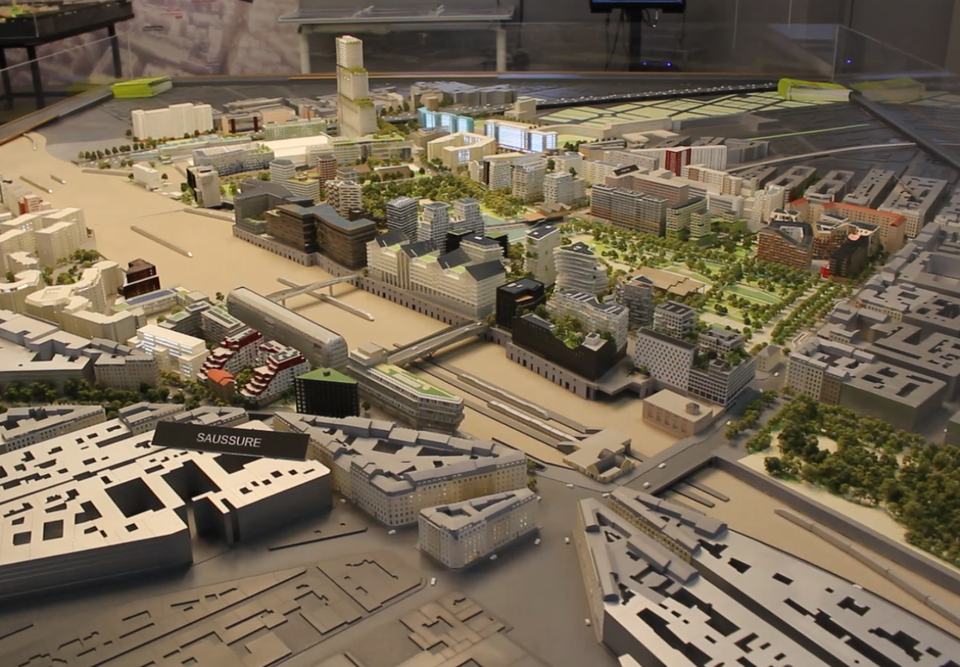 Để tăng giá trị môi trường sống, giảm độ nóng vào mùa hè cho cư dân, thành phố Paris cũng có kế hoạch phủ xanh thành phố với 100ha cây xanh. (Ảnh: Hùng Võ/Vietnam+)