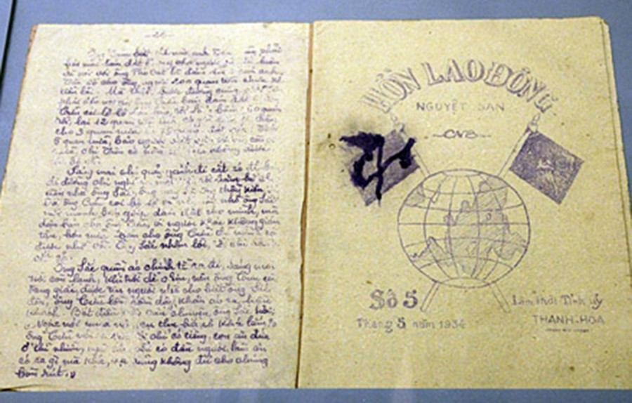 Báo Hồn Lao Động ra tháng 10/1934. (Ảnh: Tư liệu TTXVN)