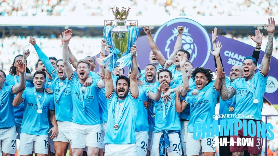 Manchester City chính thức nâng cúp vô địch Premier League mùa giải 2022-23. (Nguồn: Mancity)
