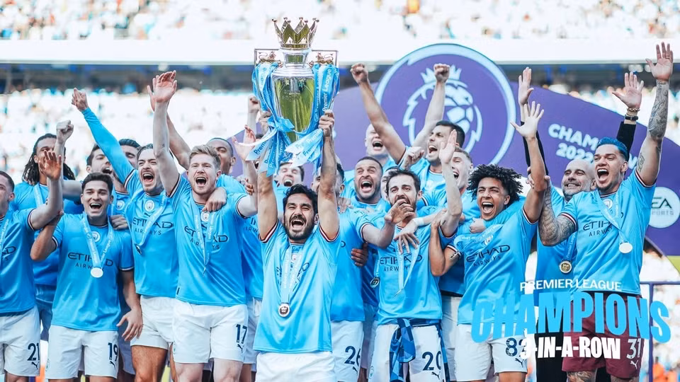 Manchester City chính thức nâng cúp vô địch Premier League mùa giải 2022-23. (Nguồn: Mancity)