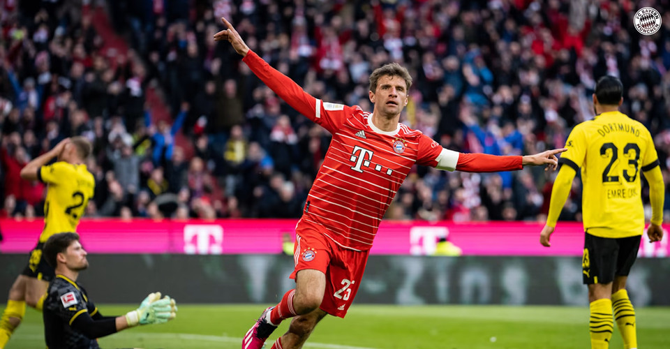 ...với pha băng xuống dứt điểm ở cự ly gần khi thủ thành Kobel đẩy bóng sau pha dứt điểm của Sane. (Nguồn: FcBayern)