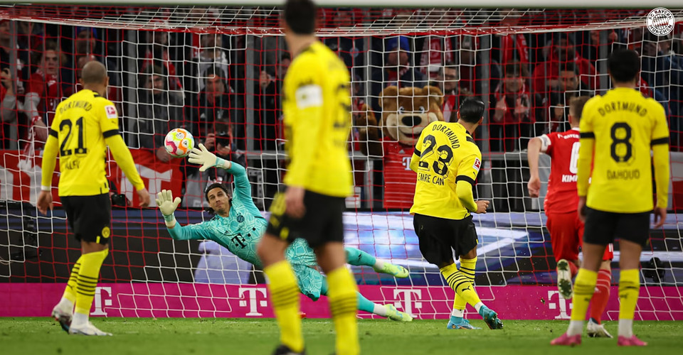 Dortmund sau đó cũng có được hai bàn thắng nhưng đó là tất cả những gì mà họ làm được ở trận này. (Nguồn: FcBayern)