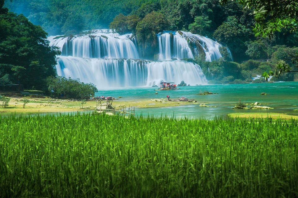 Đây là điểm du lịch tiêu biểu mang tính biểu tượng của tỉnh Cao Bằng và có nhiều tiềm năng phát triển, thu hút khách du lịch trong tương lai. (Ảnh: Trọng Đạt/TTXVN)