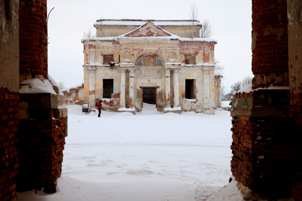 Quần thể kiến trúc nhà thờ Nikita Muchenika từng có thời hoàng kim với hàng trăm hiện vật có giá trị thuộc sở hữu của gia đình Bá tước Grigory Grigoryevich Orlov từ năm 1772-1831. (Ảnh: Trần Hiếu/TTXVN)