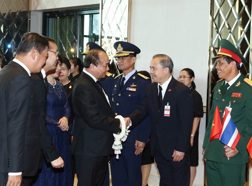 Quang cảnh lễ đón Thủ tướng Nguyễn Xuân Phúc và Phu nhân tại sân bay quân sự Don Mueang, thủ đô Bangkok. (Ảnh: Thống Nhất/TTXVN)