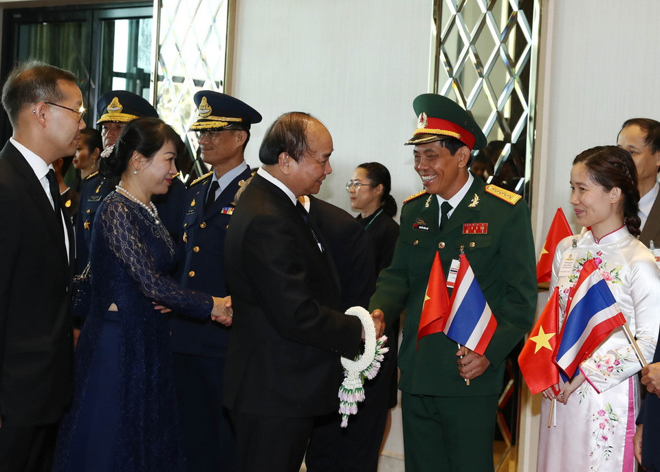 Quang cảnh lễ đón Thủ tướng Nguyễn Xuân Phúc và Phu nhân tại sân bay quân sự Don Mueang, thủ đô Bangkok. (Ảnh: Thống Nhất/TTXVN)