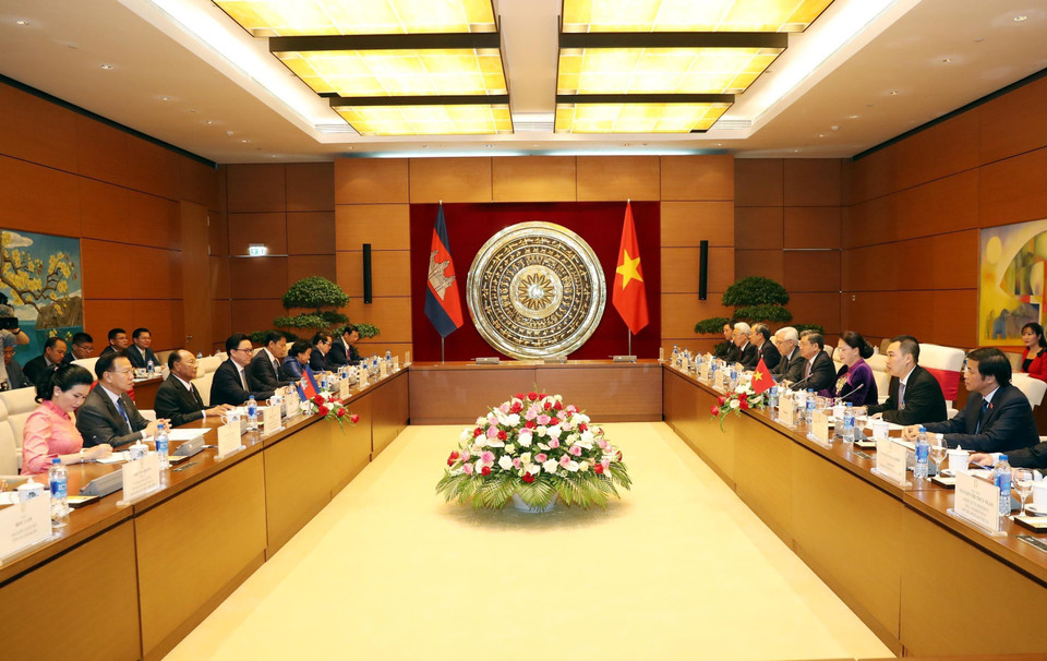 Quang cảnh hội đàm giữa Đoàn đại biểu Quốc hội Việt Nam và Đoàn đại biểu Quốc hội Campuchia. (Ảnh: Trọng Đức/TTXVN)