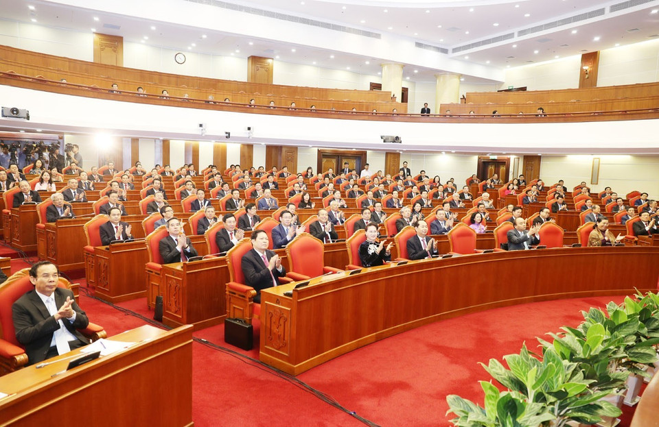 Các đồng chí lãnh đạo Đảng, Nhà nước và các đại biểu dự bế mạc Hội nghị. (Ảnh: Trí Dũng/TTXVN)